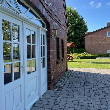 Anneliese Blumenwiese 아파트