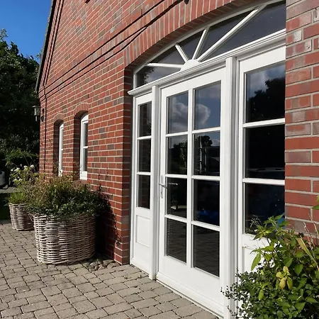 Anneliese Blumenwiese * Wulfen auf Fehmarn