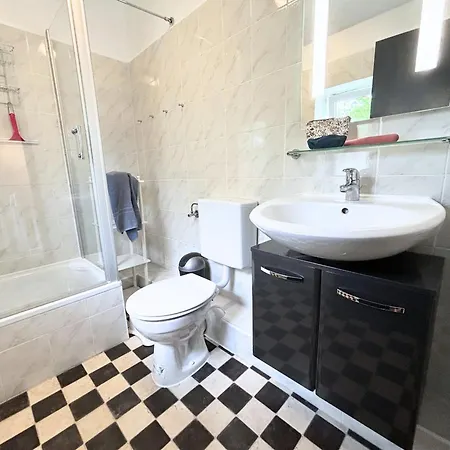 아파트 Anneliese Blumenwiese